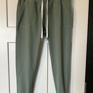 ZYIA Women’s Sage Joggers